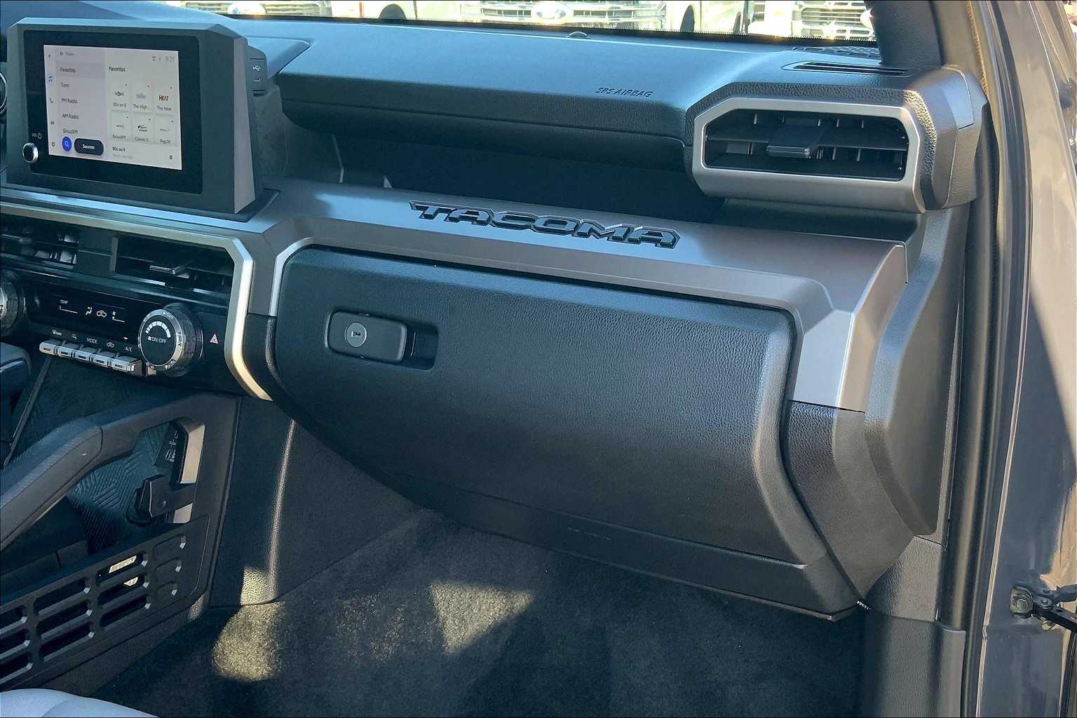 2024 Toyota Tacoma SR5 photo 17