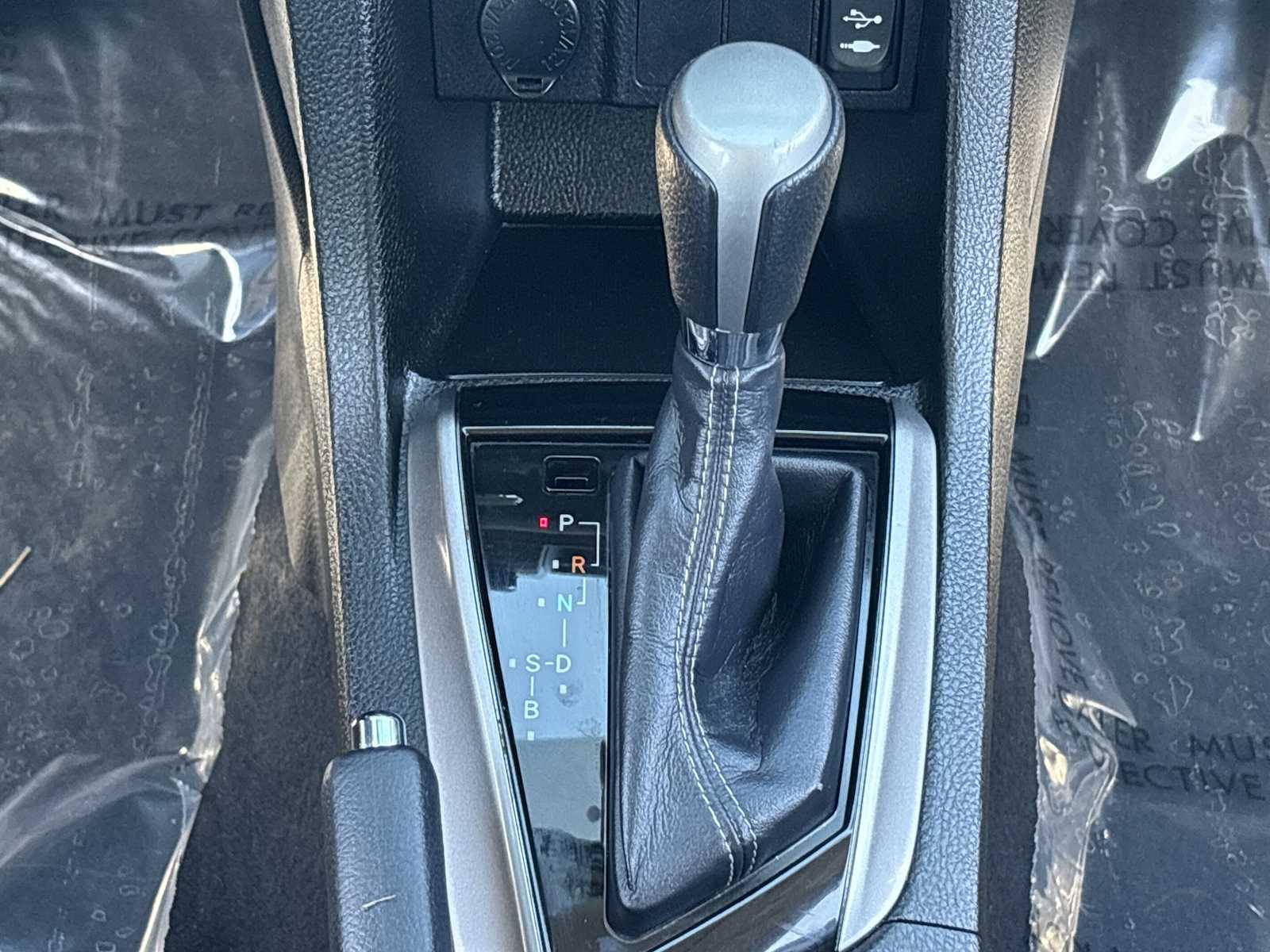 2016 Toyota Corolla LE photo 19