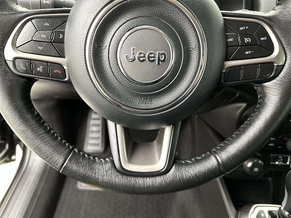 2022 Jeep Renegade Limited photo 14