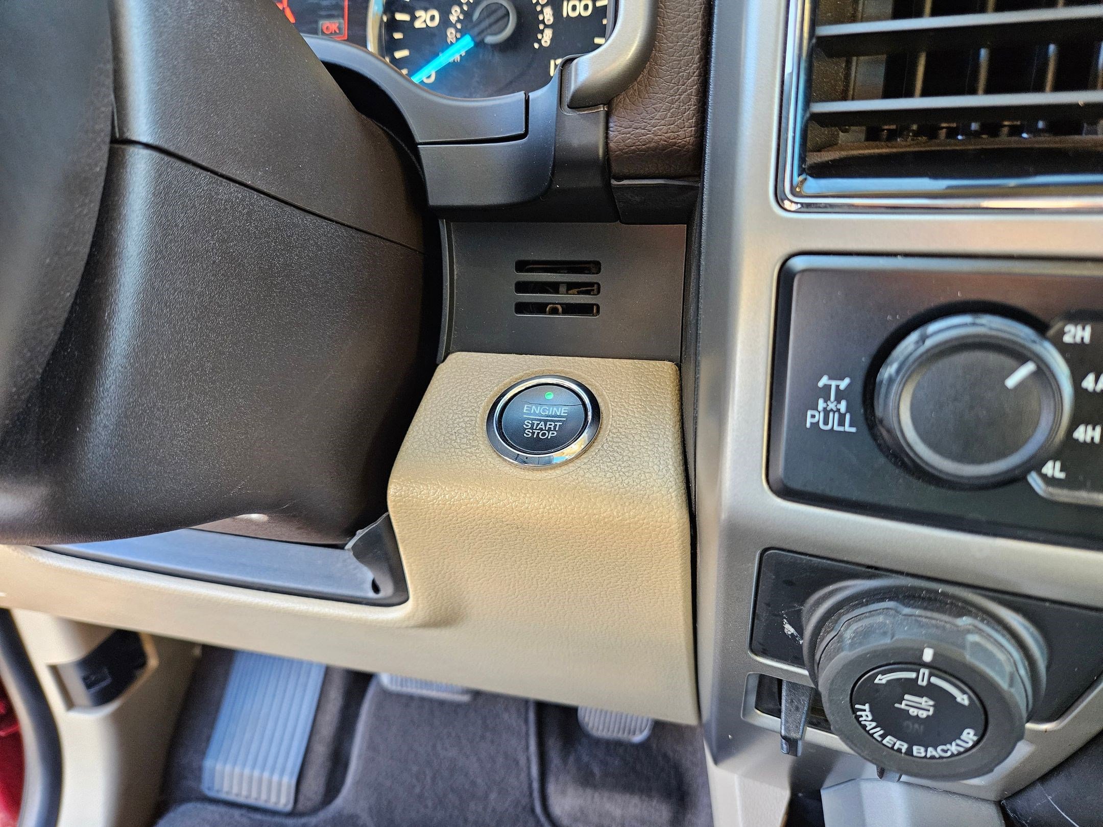 2018 Ford F-150 Lariat photo 17