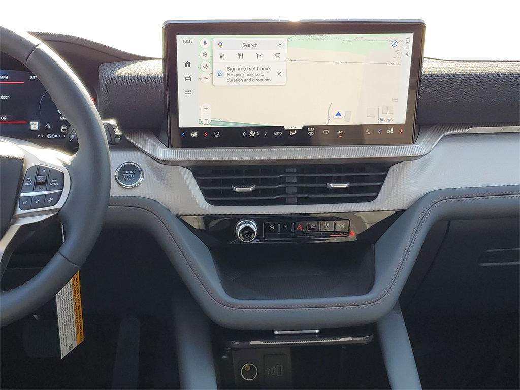 2025 Ford Explorer photo 21