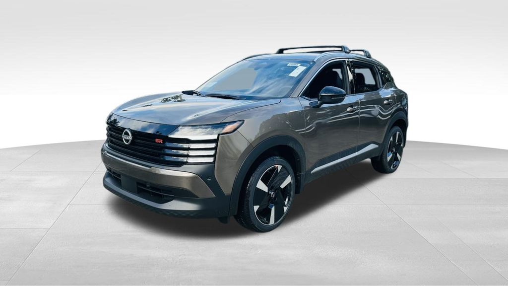 2026 Nissan Kicks SR photo 3