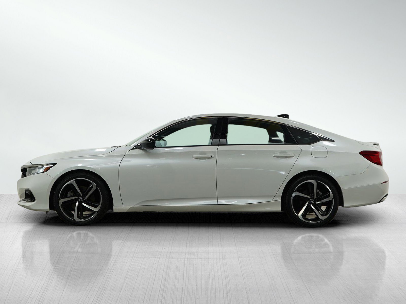 Used 2022 Honda Accord Sport with VIN 1HGCV1F34NA099205 for sale in Bloomington, Minnesota