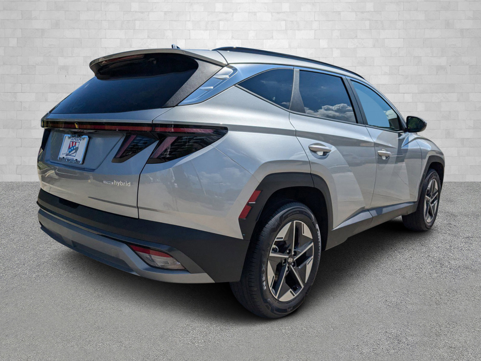 2025 Hyundai Tucson Hybrid SEL Convenience photo 2