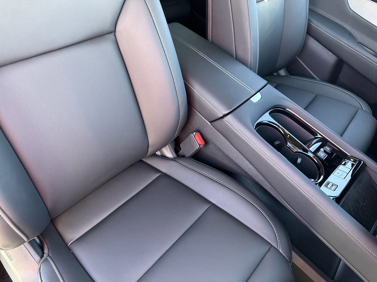 2025 Nissan Murano SL photo 21