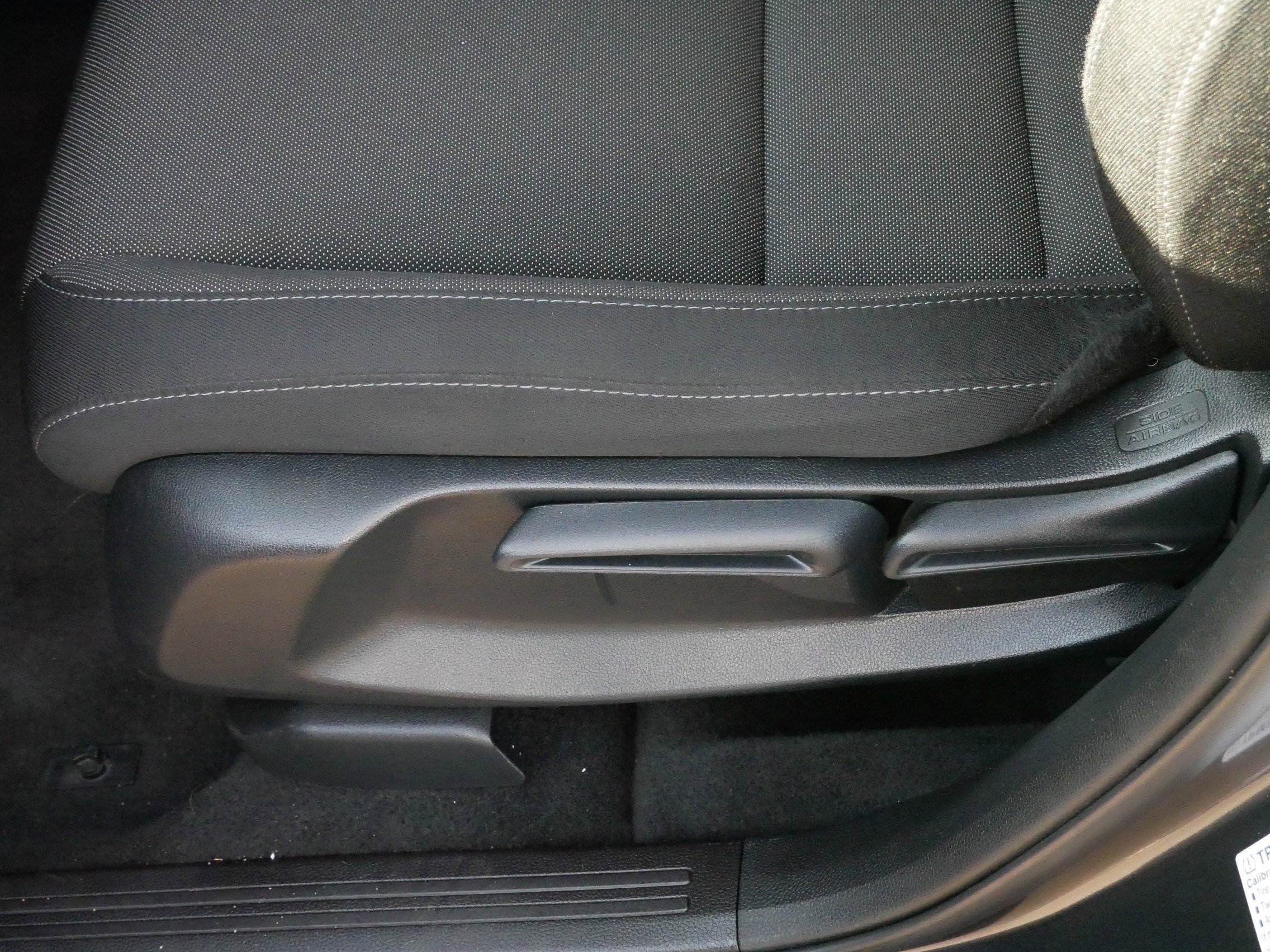 2025 Honda CR-V LX photo 19