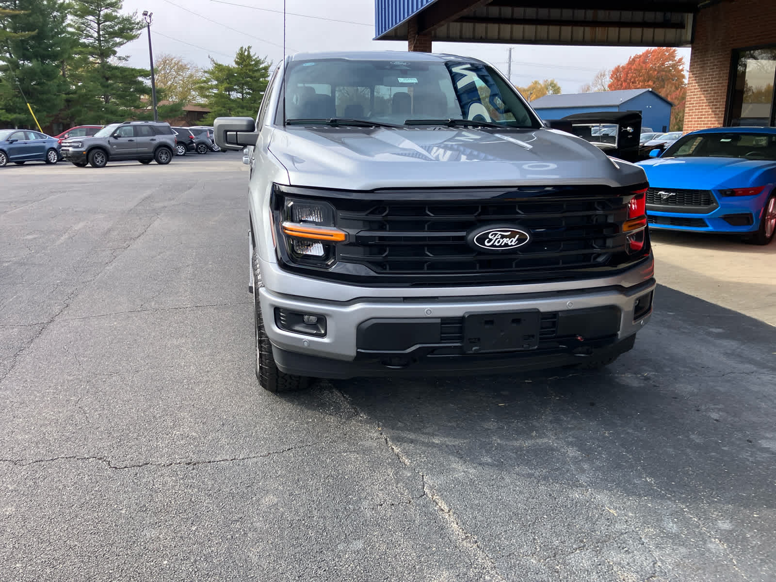 2025 Ford F-150 XLT photo 2