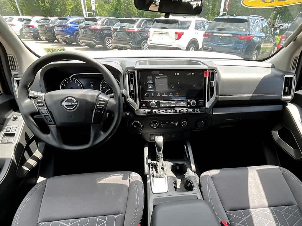 2025 Nissan Frontier SV photo 20
