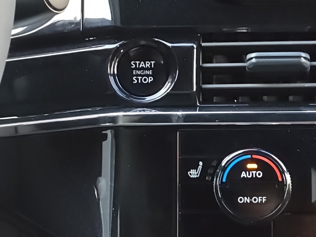 2025 Nissan Pathfinder Rock Creek photo 12