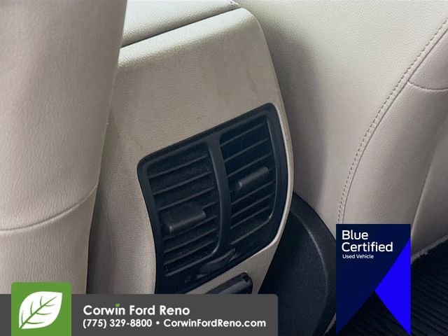 2019 Ford Escape Titanium photo 20