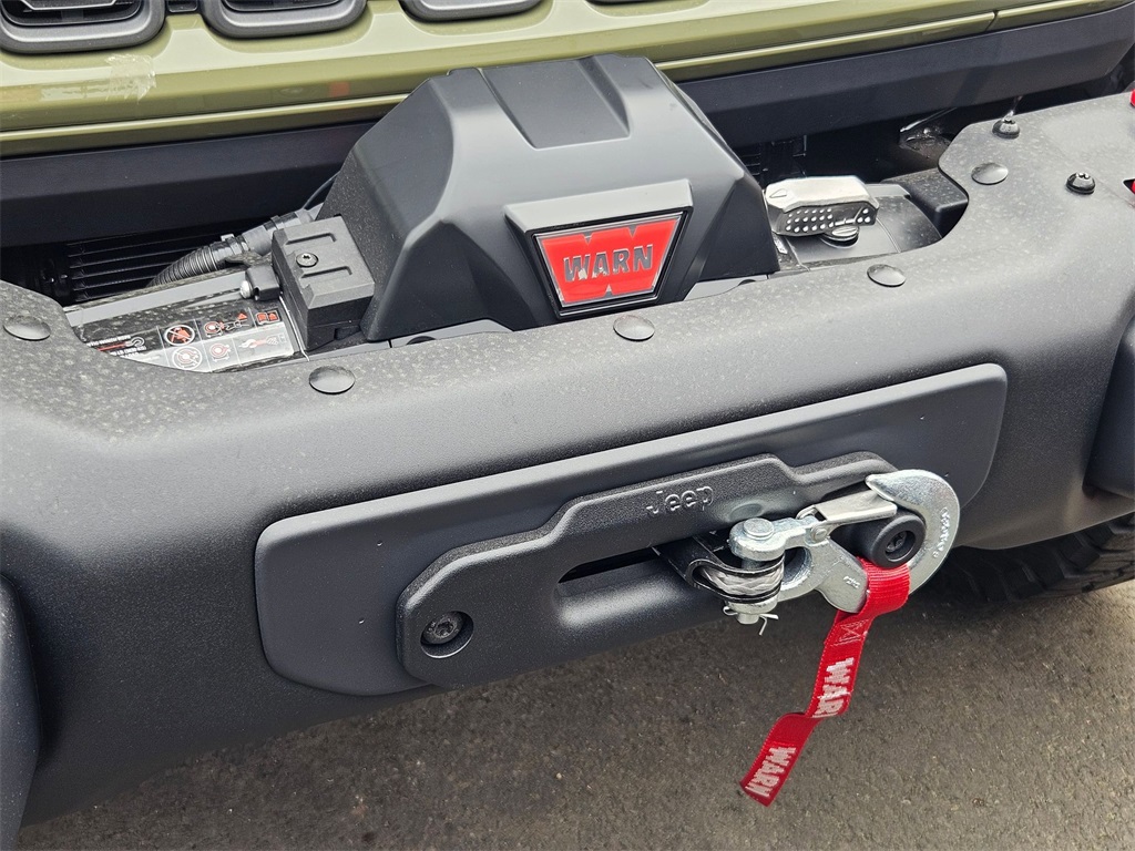 2025 Jeep Wrangler Rubicon X photo 33