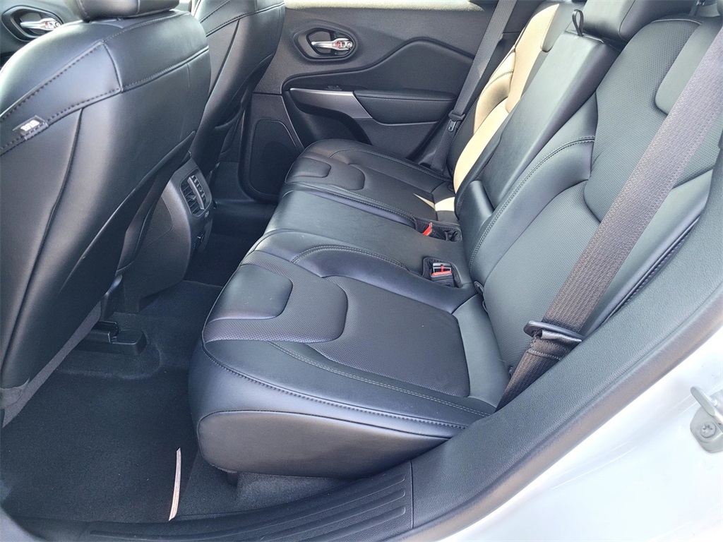 2022 Jeep Cherokee Limited photo 15