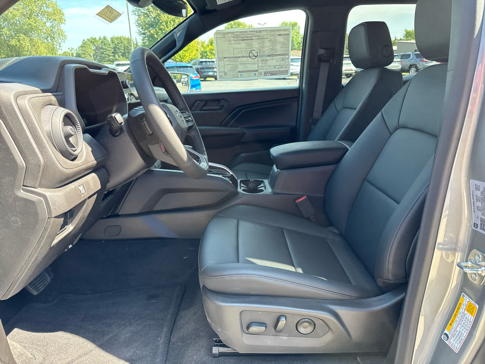 2026 Chevrolet Colorado Trail Boss photo 16