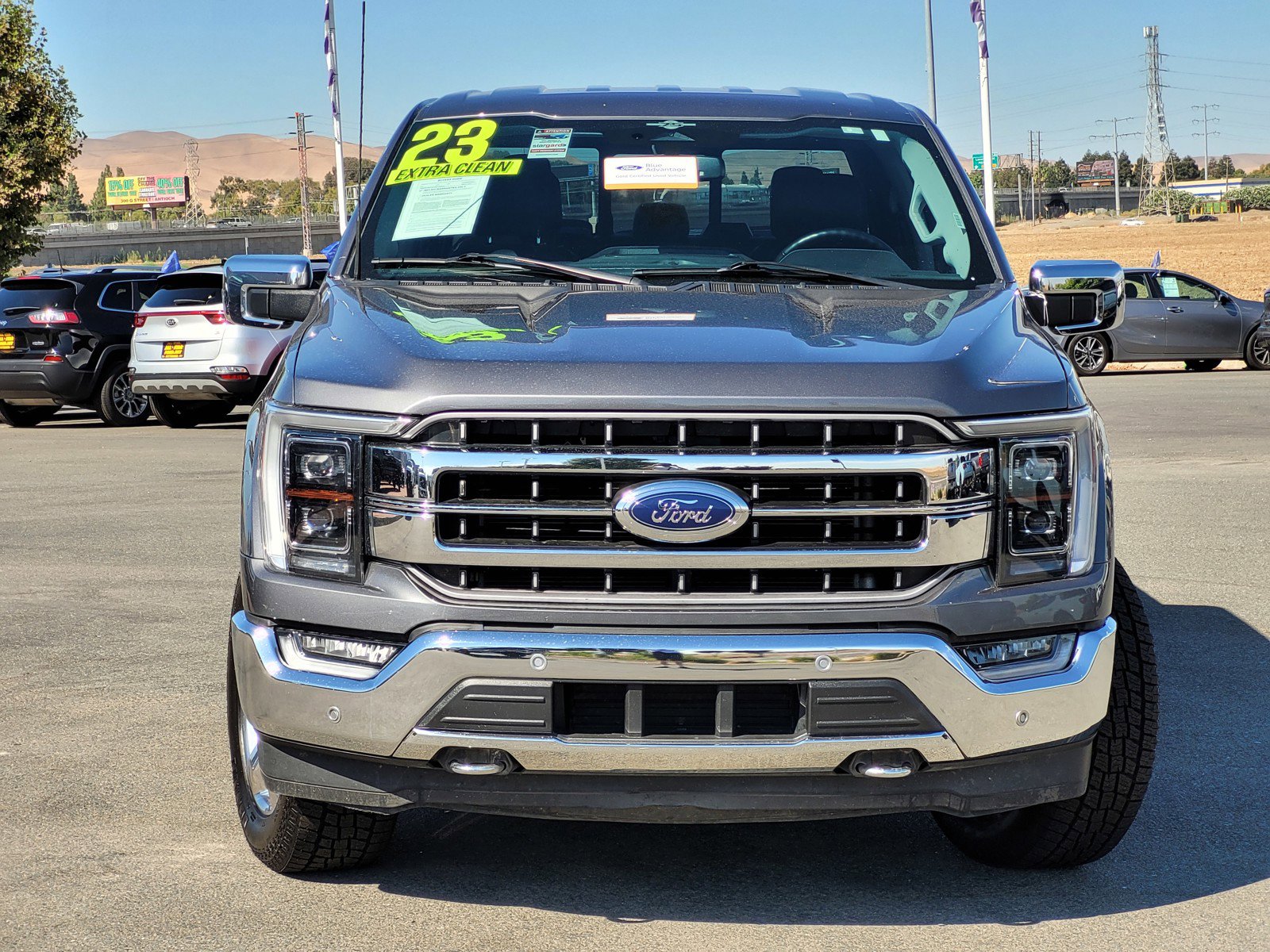 2023 Ford F-150 Lariat photo 2