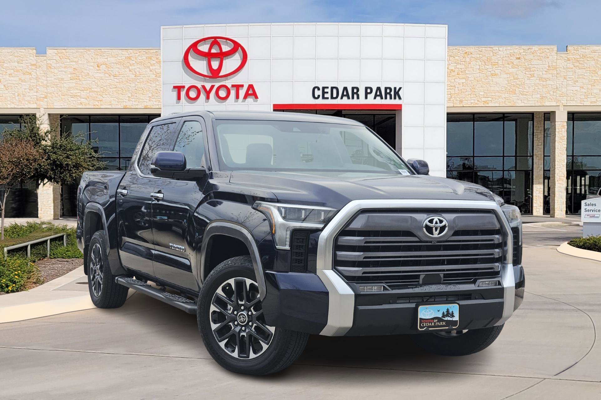2024 Toyota Tundra Limited's photo
