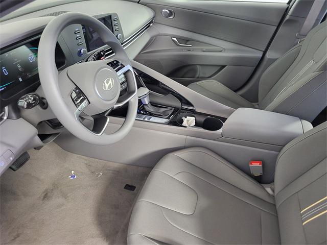 2025 Hyundai Elantra Hybrid Blue photo 9