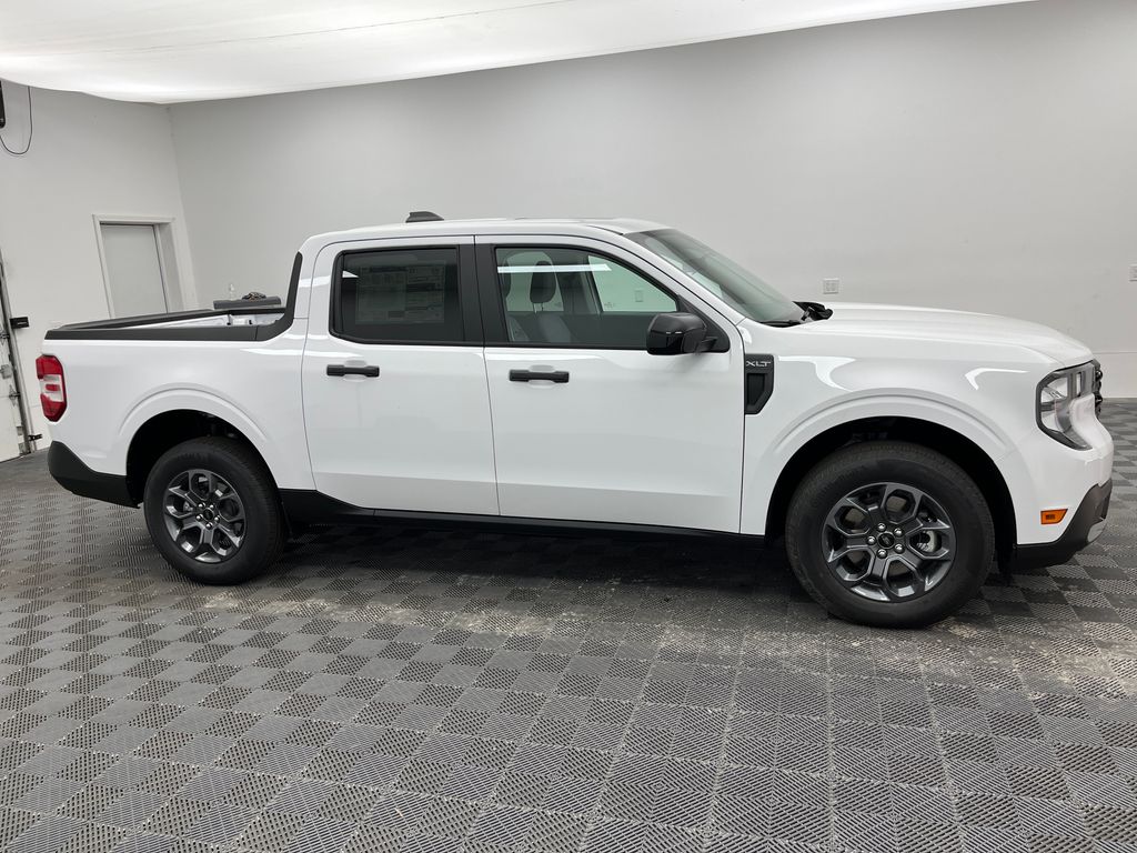 2025 Ford Maverick XLT photo 8