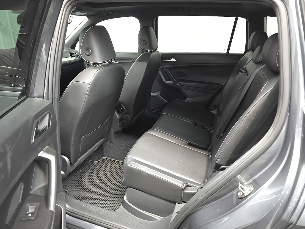 2021 Volkswagen Tiguan SE R-Line Black photo 29