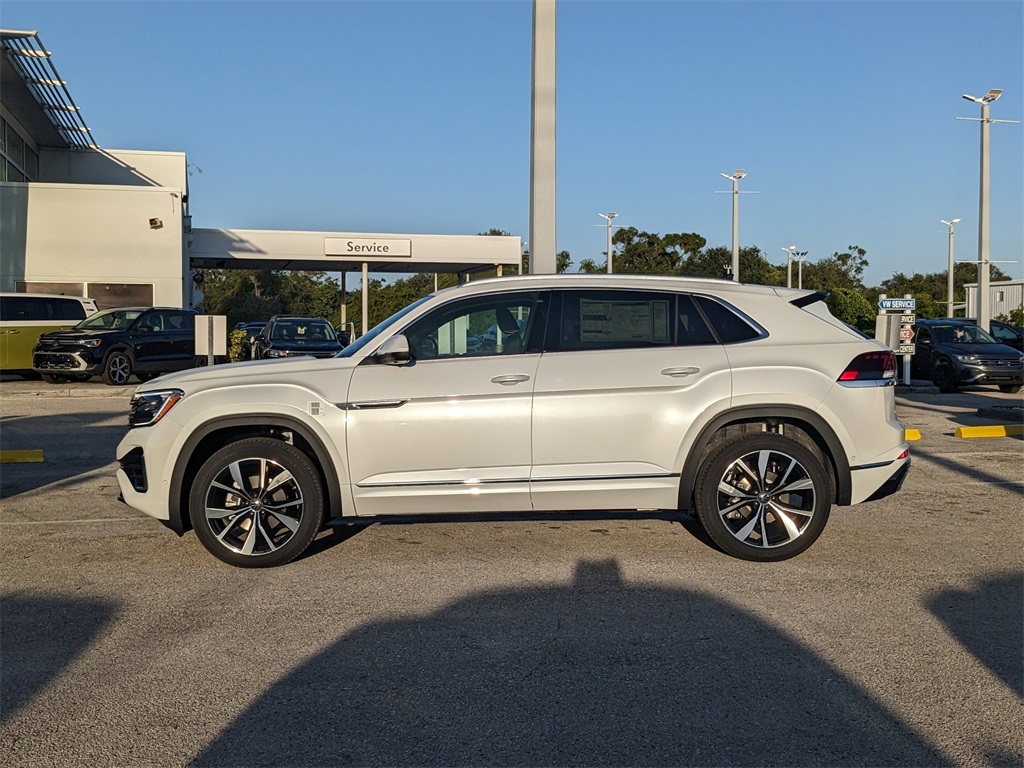 2026 Volkswagen Atlas Cross Sport SEL Premium R-Line photo 4