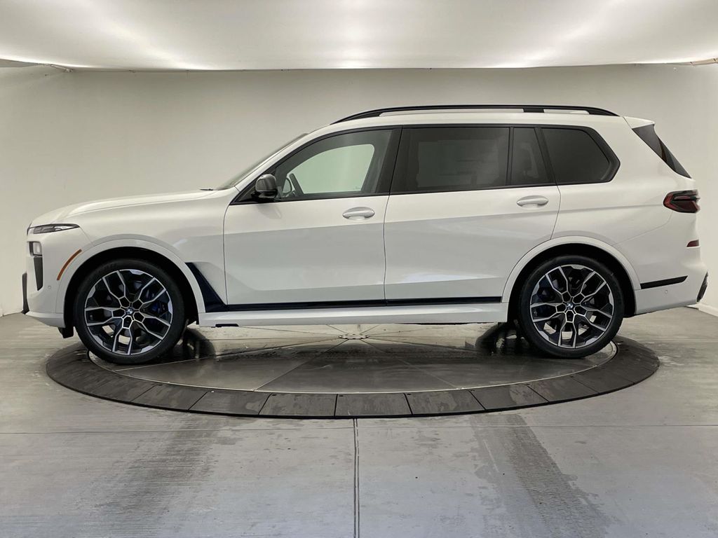 2026 Bmw X7 M60i photo 2