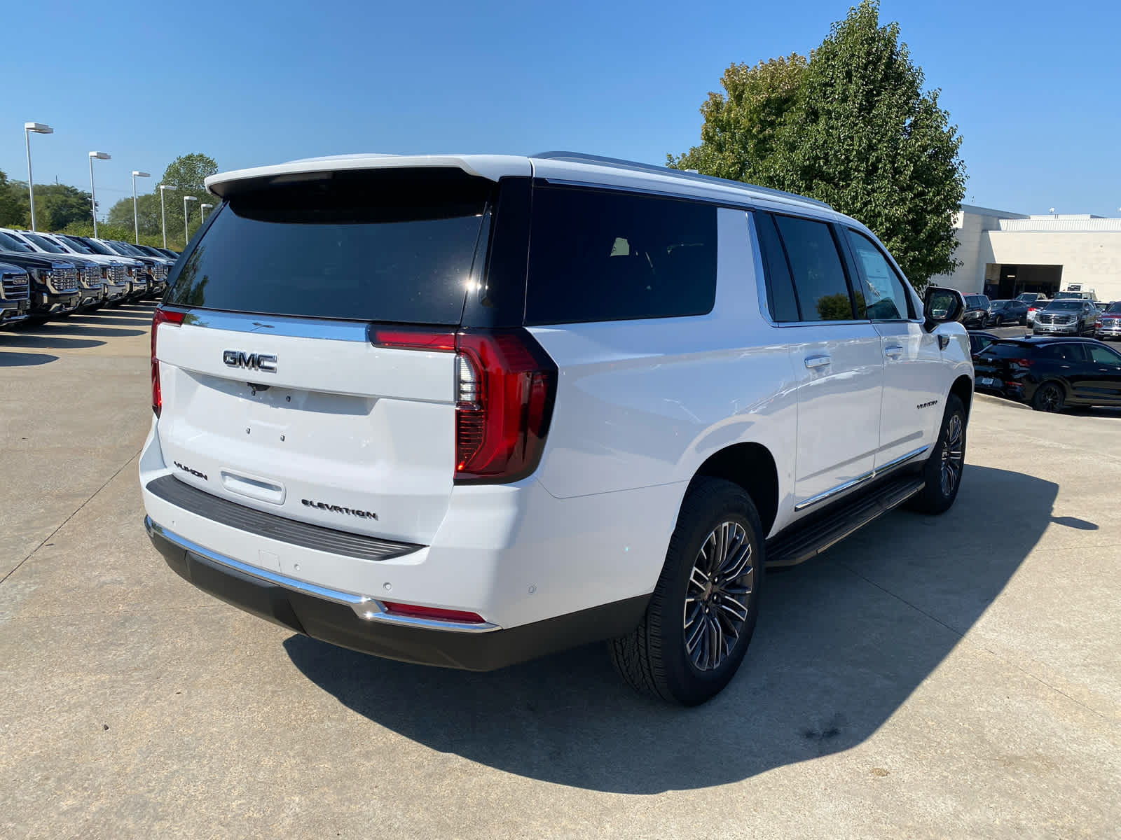 2026 Gmc Yukon XL photo 5