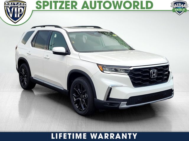 2025 Honda Pilot Touring's photo