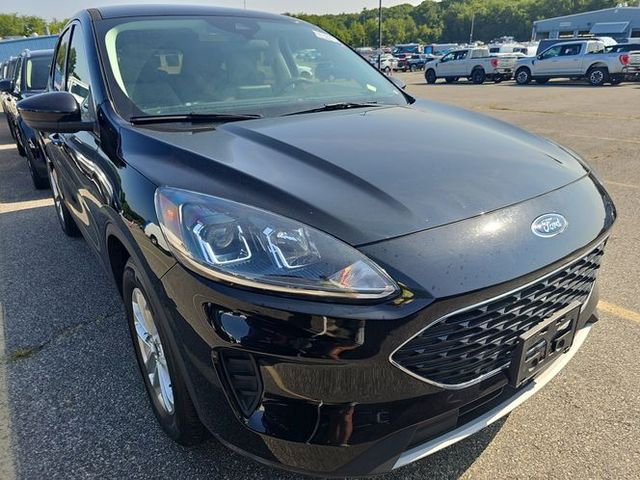 2021 Ford Escape SE photo 2