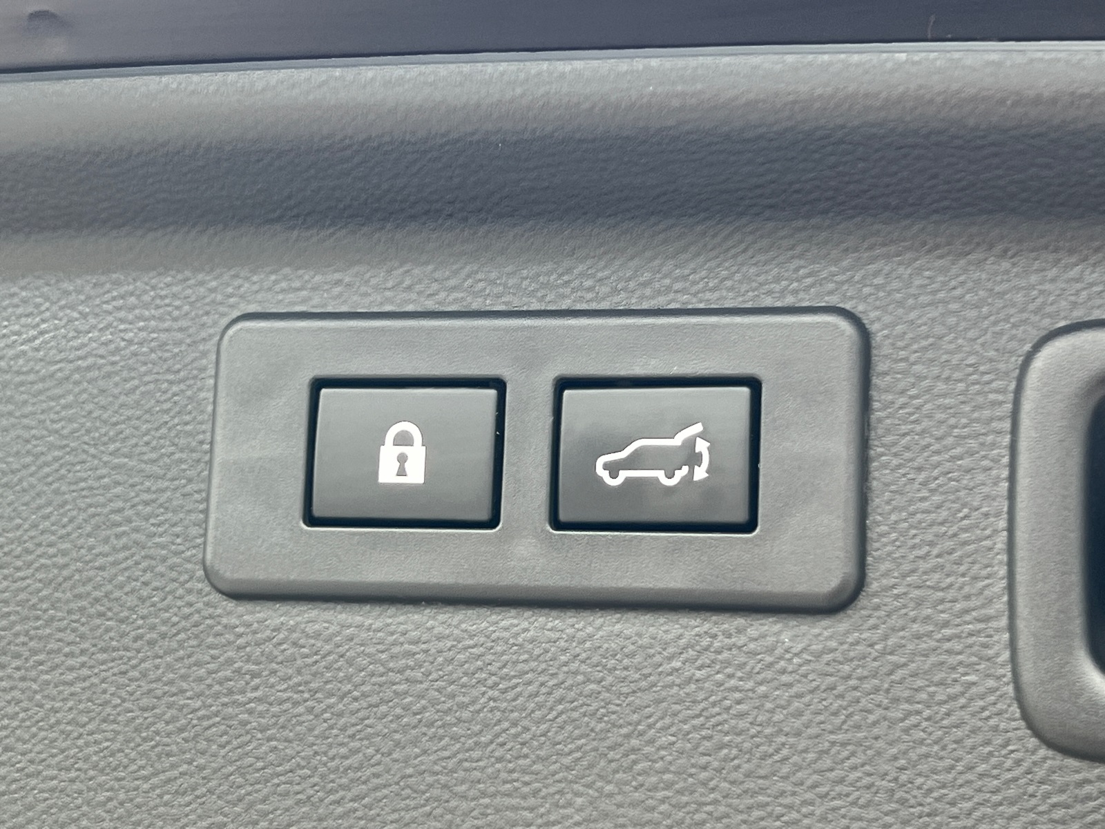 2023 Subaru Forester Premium photo 16