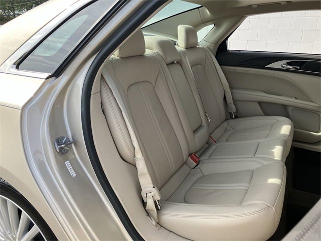 2017 Lincoln MKZ Reserve photo 19