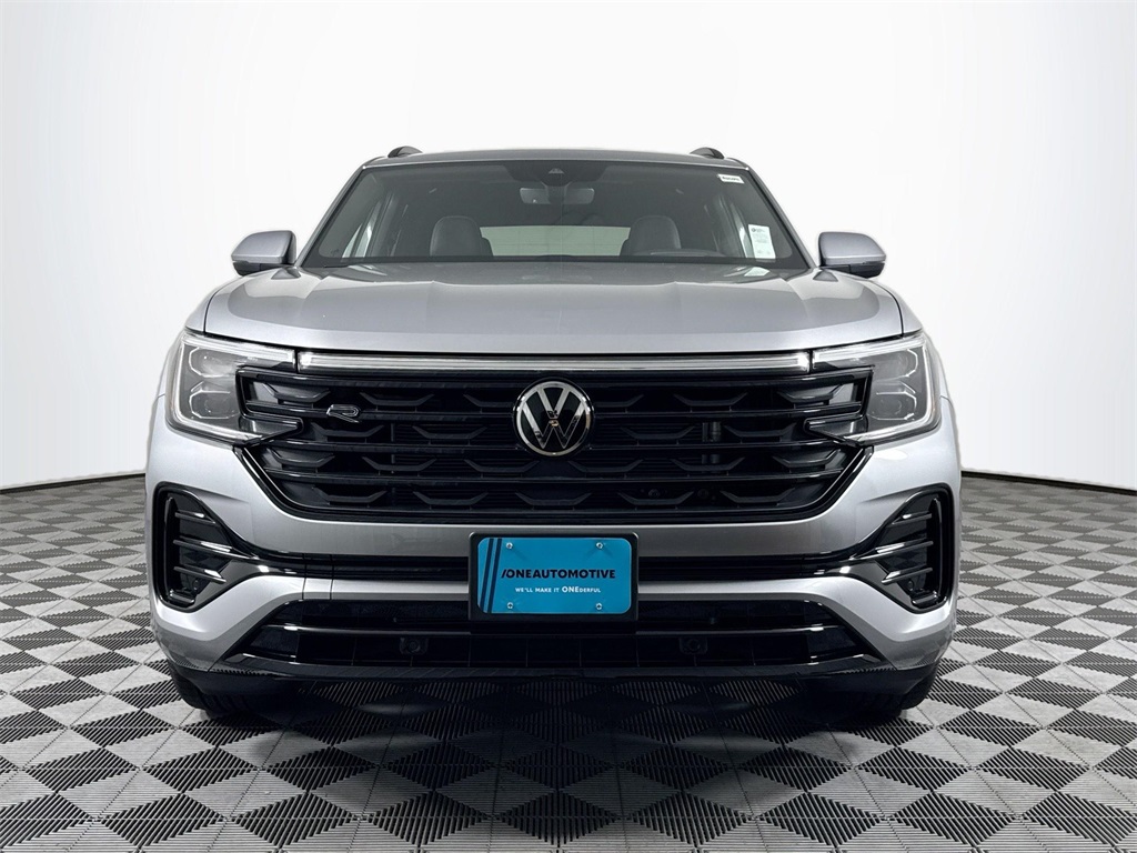 2025 Volkswagen Atlas Cross Sport SEL R-Line photo 2