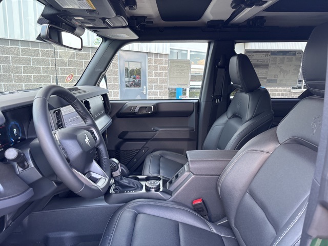 2025 Ford Bronco Badlands photo 11
