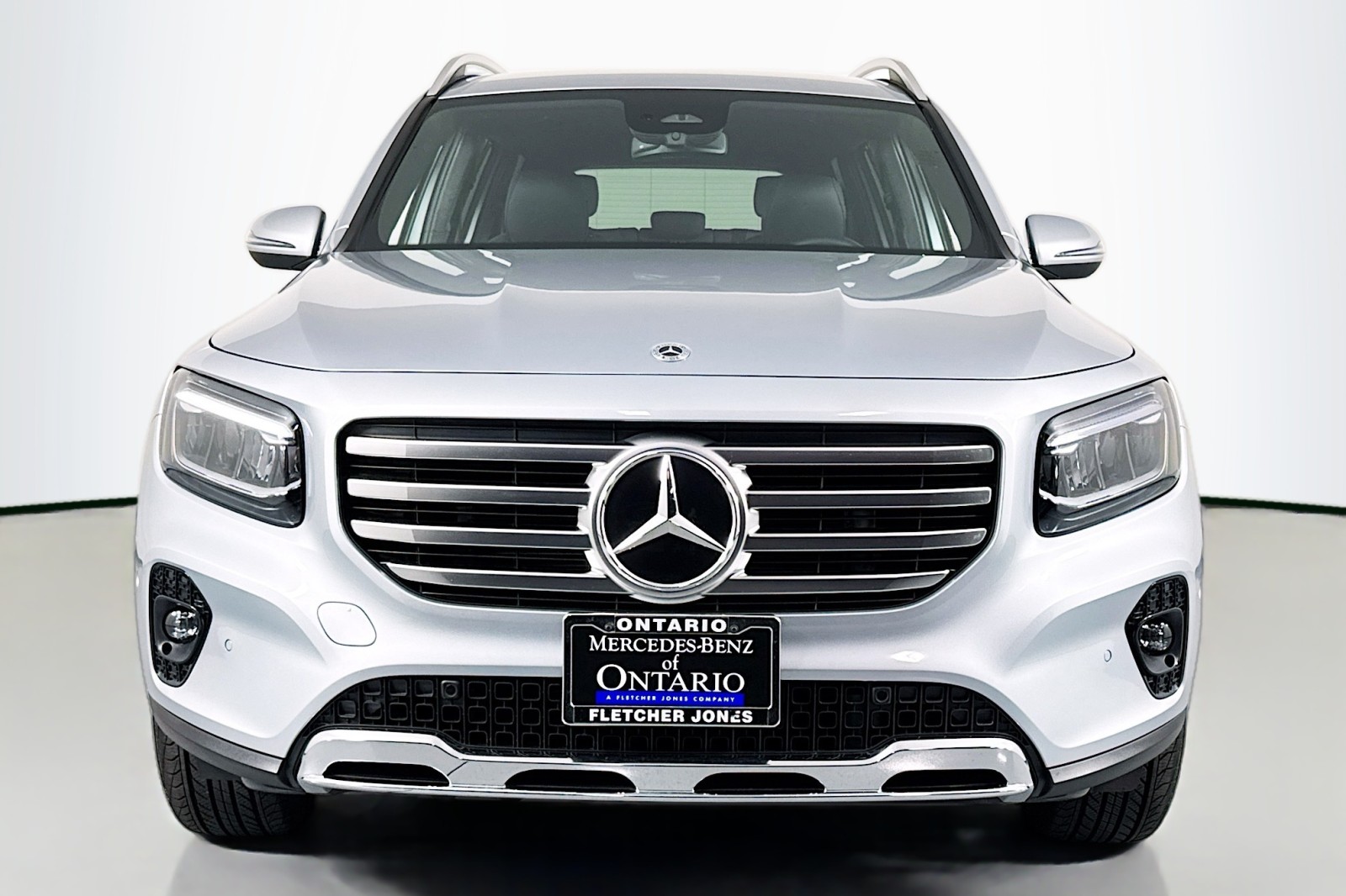 2025 Mercedes Benz GLB 250 photo 2