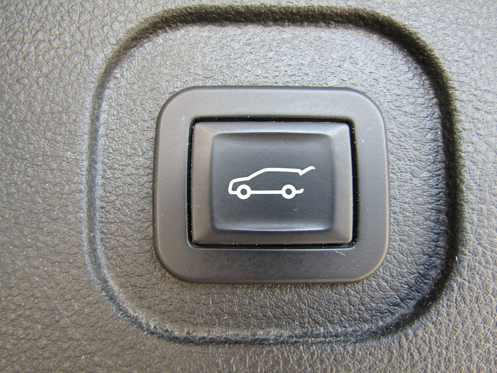 2016 Chevrolet Equinox LTZ photo 28