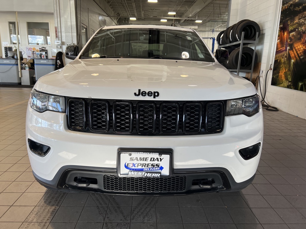 2018 Jeep Grand Cherokee Upland photo 2
