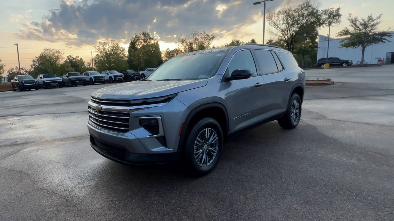 2026 Chevrolet Traverse LTZ photo 3