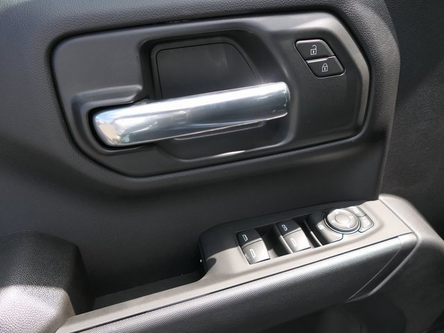 2026 Chevrolet Silverado 1500 Custom photo 13