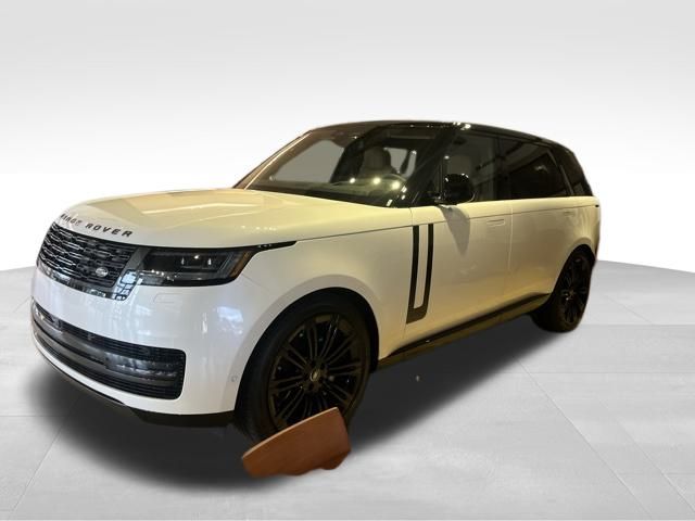 2025 Land Rover Range Rover SE's photo