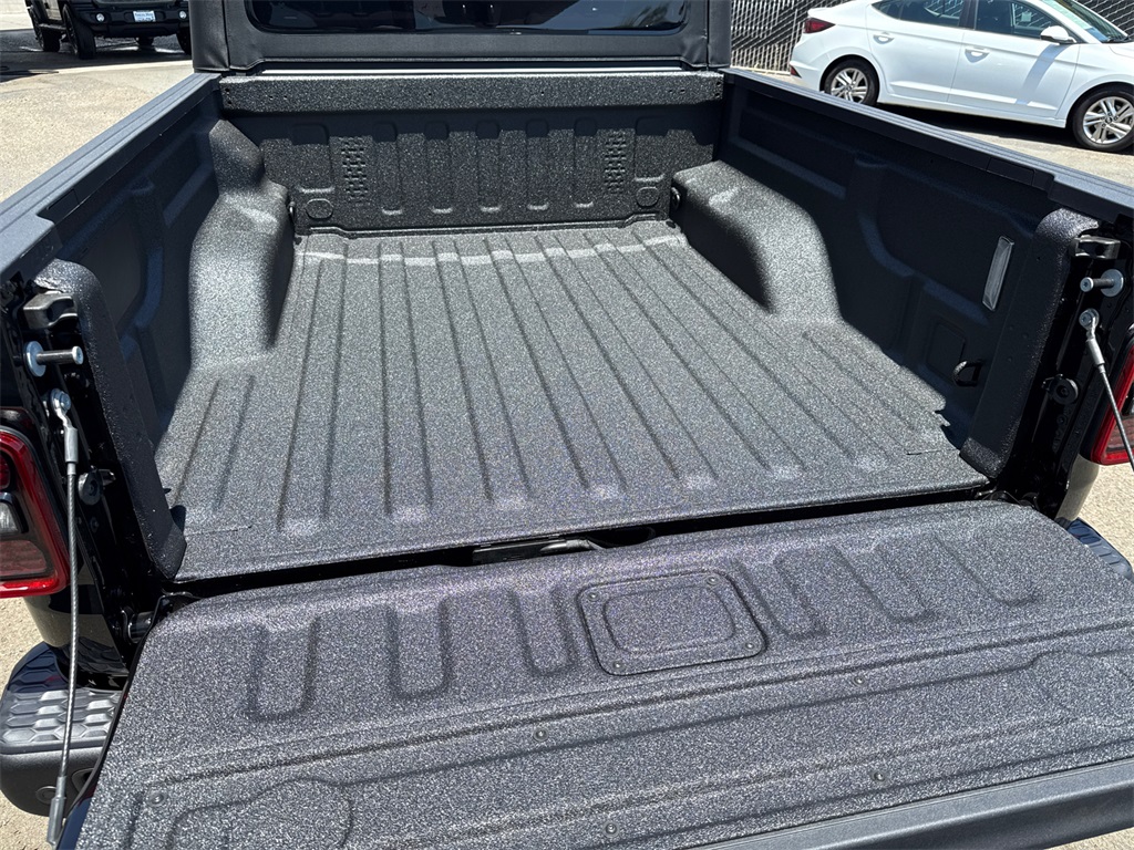2025 Jeep Gladiator Rubicon photo 13