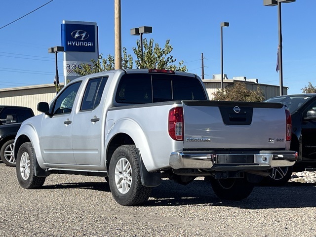 2020 Nissan Frontier SV photo 2