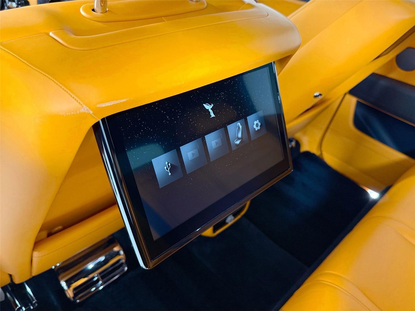 2025 Rolls Royce Cullinan RR photo 24