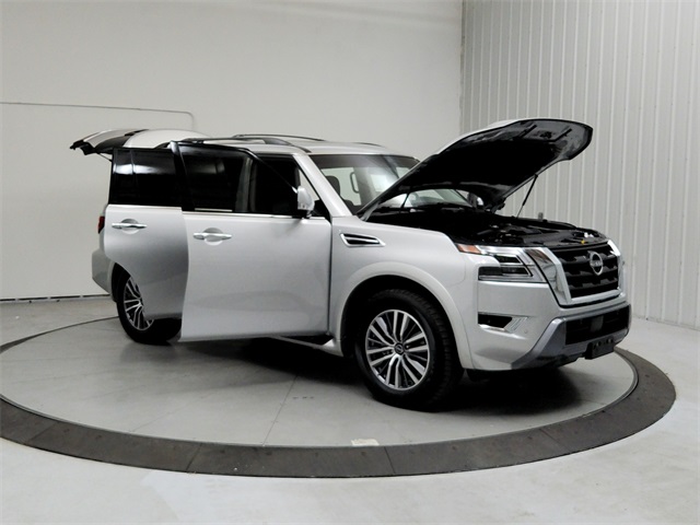 2023 Nissan Armada SL photo 7