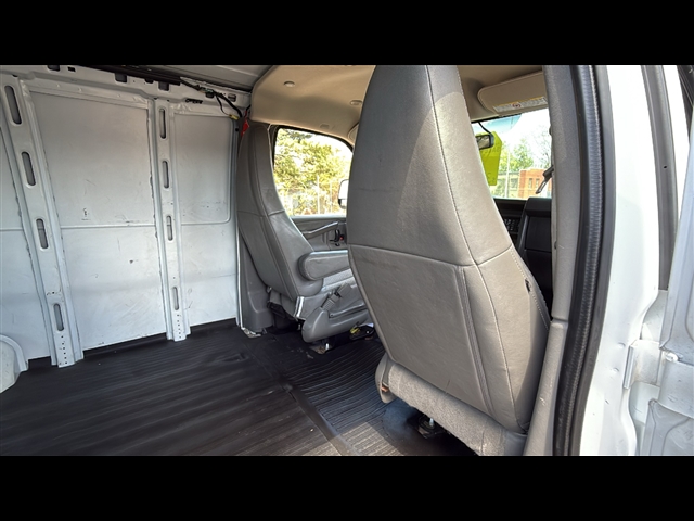 2021 Chevrolet Express Cargo 2500 photo 23