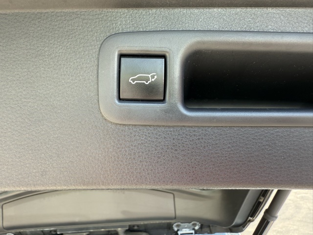 2022 Toyota Highlander XLE photo 17