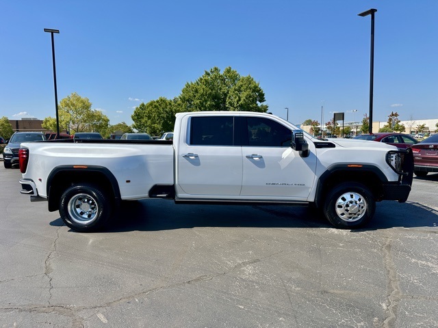 2024 Gmc Sierra HD Denali Ultimate photo 2