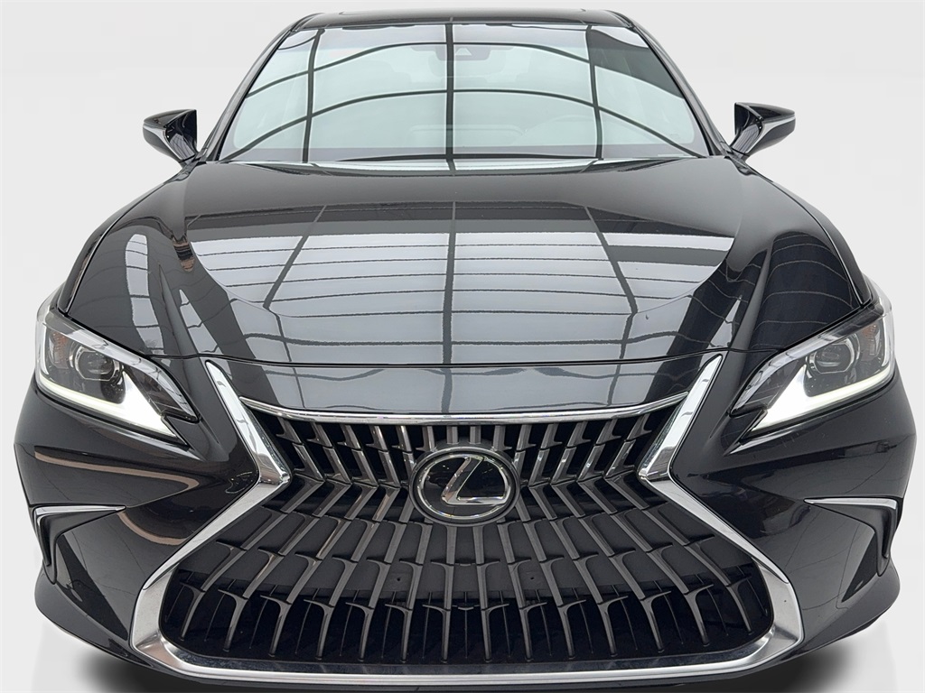 2022 Lexus ES 350 photo 4