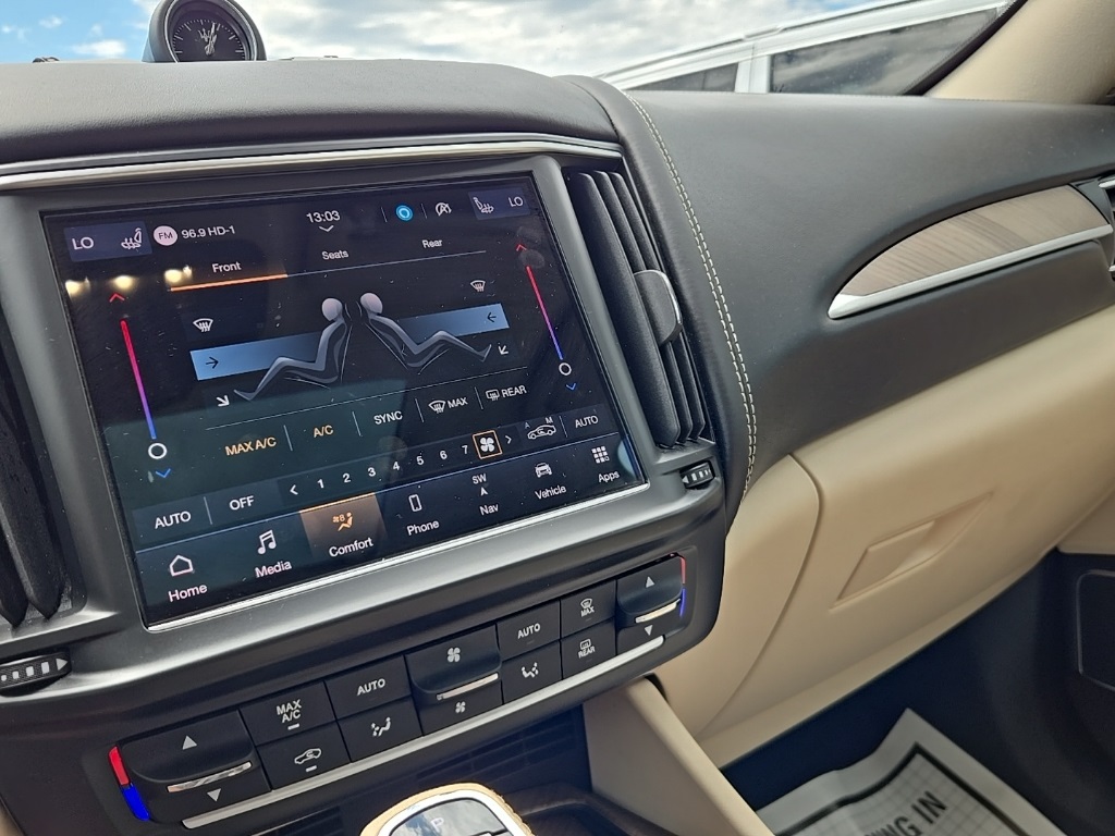 2021 Maserati Levante GranLusso photo 15