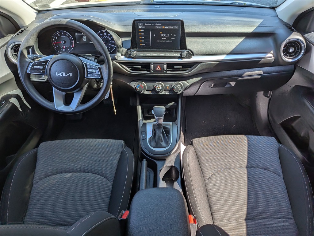 2023 Kia Forte LXS photo 18