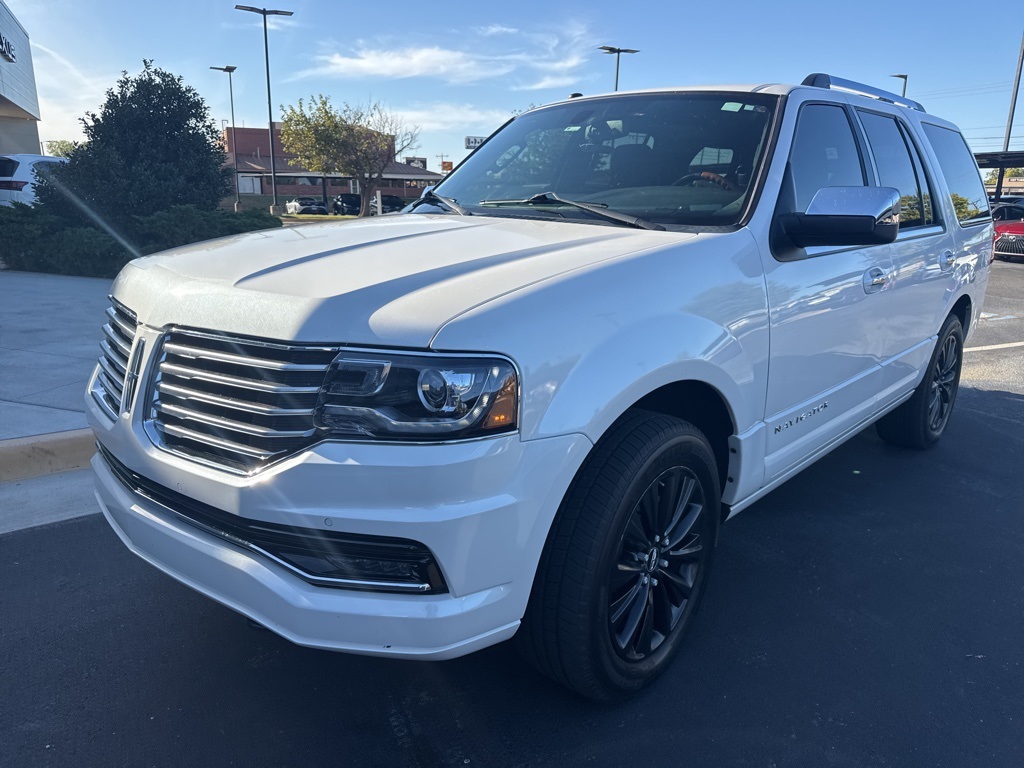 2017 Lincoln Navigator Select