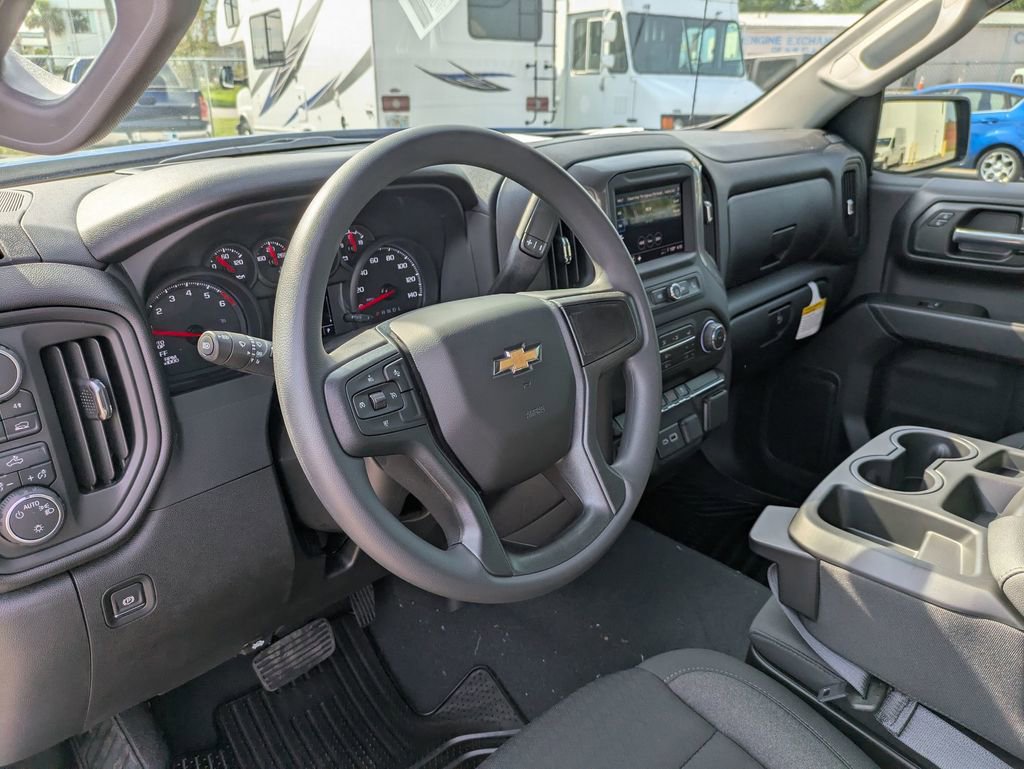 2026 Chevrolet Silverado 1500 Custom photo 10