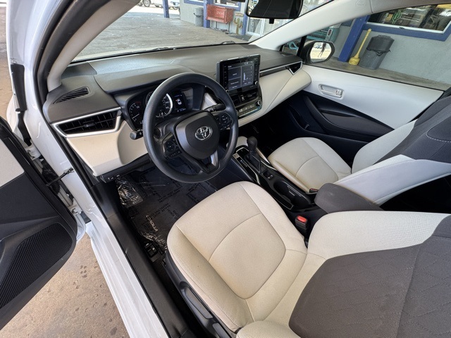 2022 Toyota Corolla LE photo 18